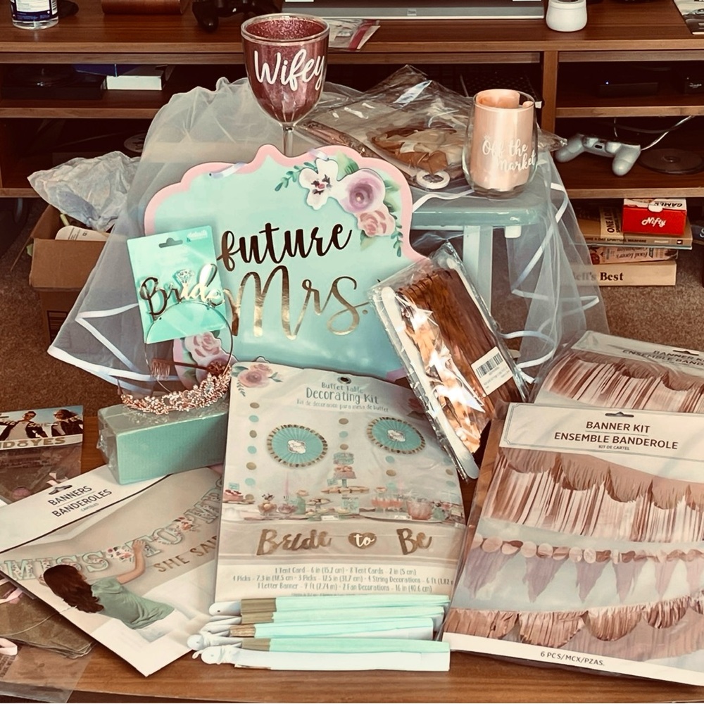 Future Mrs. Bridal Shower Decoration Kit - Pink and Gold